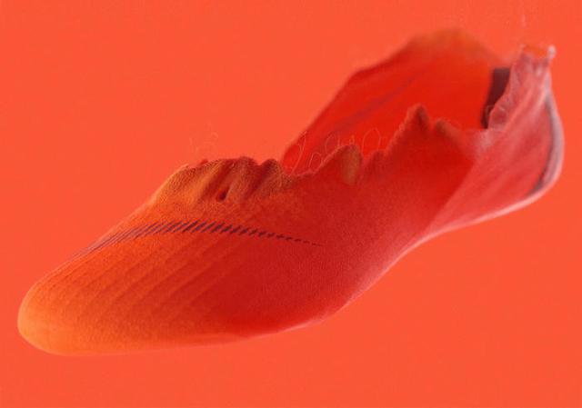 耐克的袜子是不是两边都有勾，耐克袜子勾子左右脚不一样（耐克鞋面技术盘点）