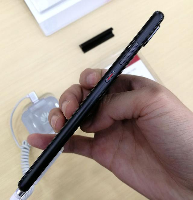 华为p20防水吗，华为P20防水（拍夜景不用带脚架的最强旗舰）