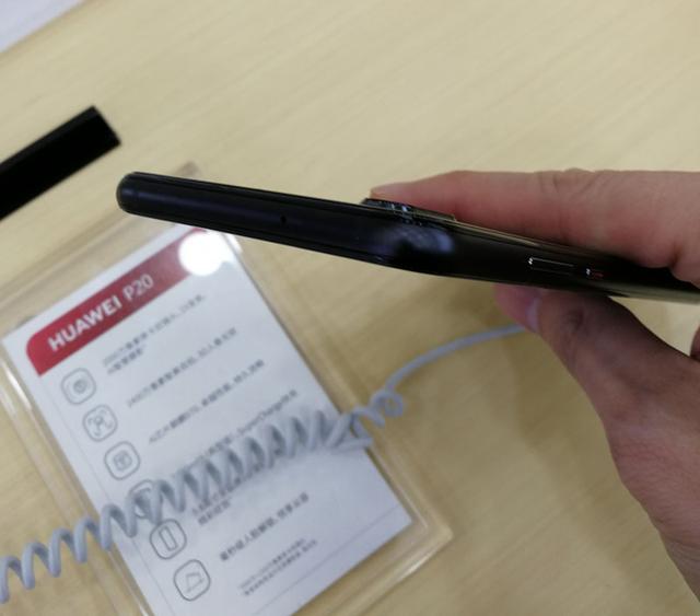 华为p20防水吗，华为P20防水（拍夜景不用带脚架的最强旗舰）