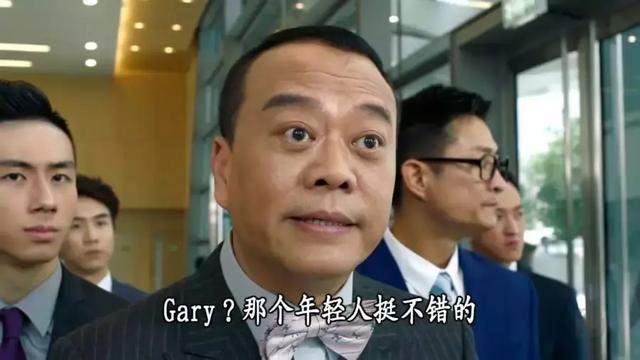 香港tvb童星长大后对比照，如今已长大成人形似“香港先生”