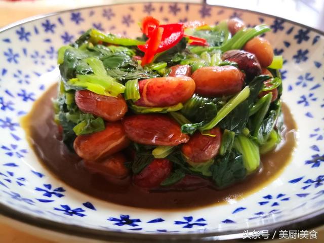 家常老醋菠菜花生米做法，老醋花生拌菠菜给孩子吃