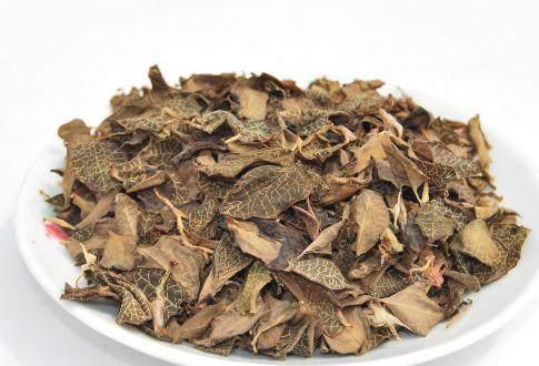 金线莲炖排骨汤做法，金线莲炖排骨汤做法和功效（农村这种野草被称为“药王”）