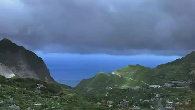 恋恋风尘歌词，恋恋风尘歌词表达是什么意思（恋恋风尘：爱过的人是青春）