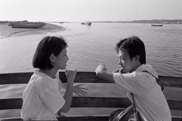 恋恋风尘歌词，恋恋风尘歌词表达是什么意思（恋恋风尘：爱过的人是青春）