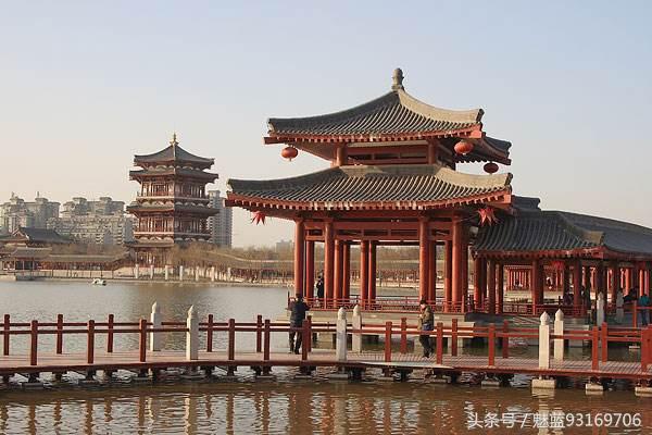 大唐芙蓉园介绍，大唐芙蓉园介绍作文（<三>西安大唐芙蓉园）