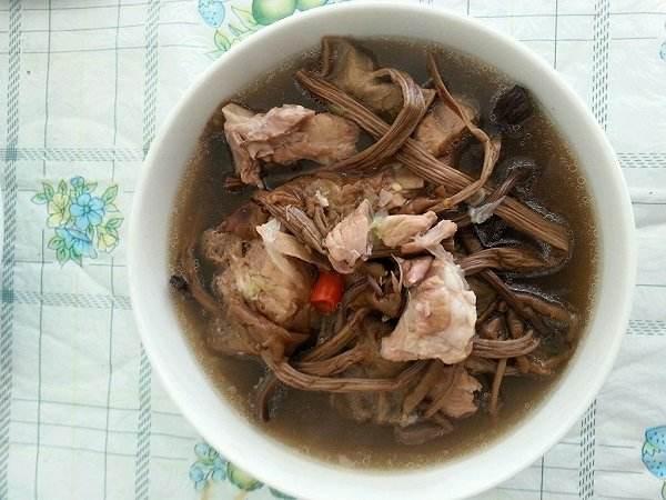 电压力锅炖排骨的做法，10种排骨汤的做法
