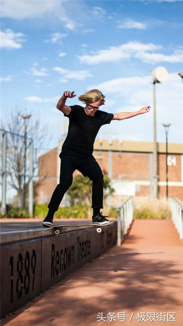 滑板男/女孩的专属滑板头像 超酷 我爱滑板微信,滑板男/女孩的专属滑板头像 超酷 我爱滑板(滑板运动风格手机壁<02>) 滑板男/女孩的专属滑板头像 超酷 我爱滑板微信,滑板男/女孩的专属滑板头像 超酷 我爱滑板(滑板运动风格手机壁<02>)