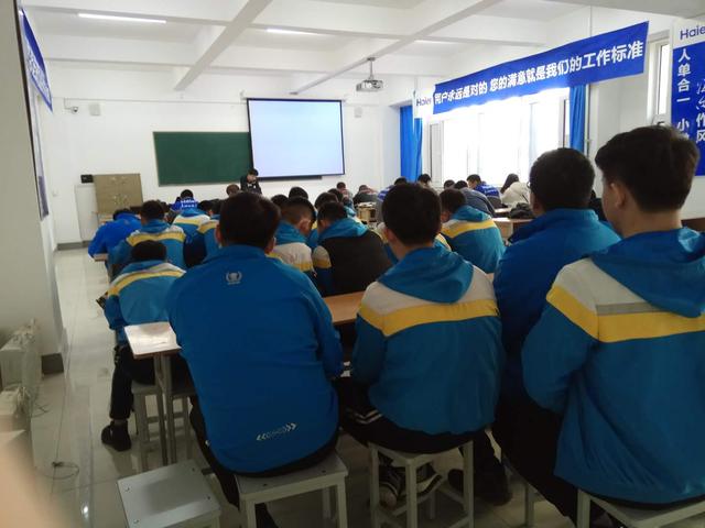 呼和浩特商贸学院，2021年呼和浩特职业学院开设专业及招生专业目录表（校企合作谱新篇）