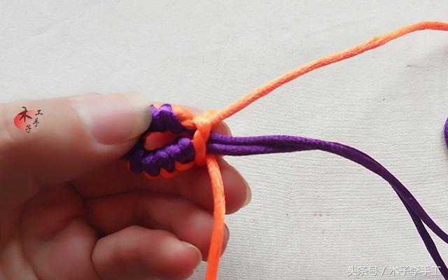 怎么编漂亮的花结手链，怎么编漂亮的花结手链？过程详细（你们要的四线金刚结红绳手链教程来了）