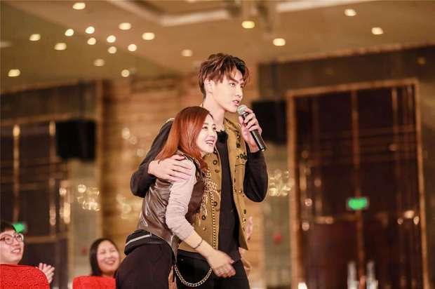 吴亦凡承认与赵丽颖在一起，吴亦凡判17年9个月是真的吗（网友：这消息堪比鹿晗公布恋情）