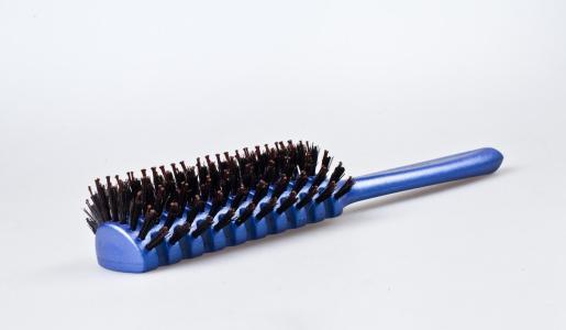 梳子什么材质的好，什么材质的梳子好（今天手把手教你怎么挑）