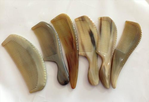 梳子什么材质的好，什么材质的梳子好（今天手把手教你怎么挑）