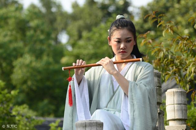 离人歌词，林志炫离人歌词（离人<原创歌词>）