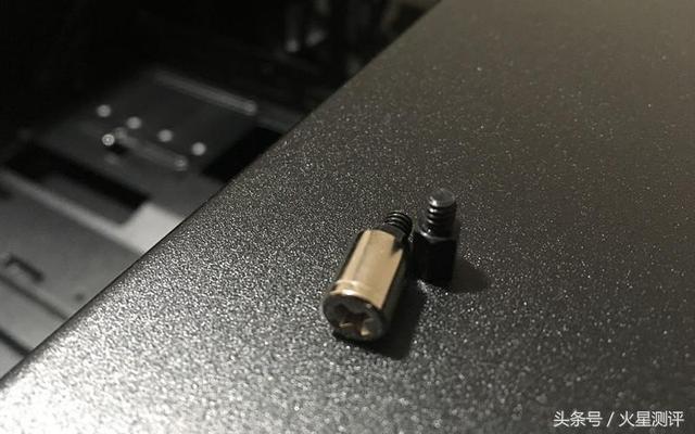 酷冷至尊毁灭者三尊享版体验 自带“光污染”的中塔机箱