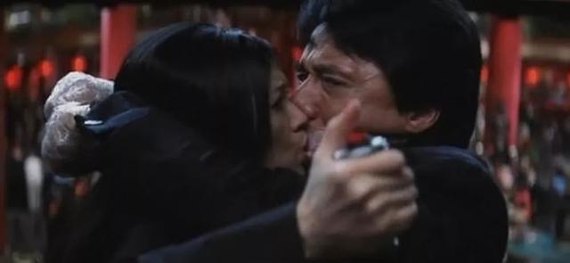 尖峰时刻2的演员，尖峰时刻2的演员名字（成龙北美票房最好的好莱坞电影《尖峰时刻2》）