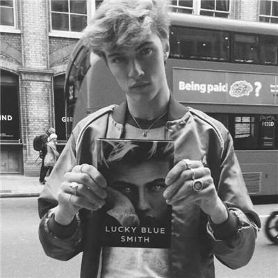 超拽霸气的欧美男生头像集微信,超拽霸气的欧美男生头像集(欧美男生头像霸气黑白色) 超拽霸气的欧美男生头像集微信,超拽霸气的欧美男生头像集(欧美男生头像霸气黑白色)