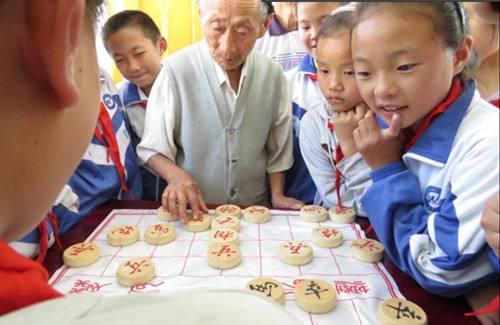 下象棋的好处，下象棋的好处作文（下象棋的十大好处<娱乐版>）