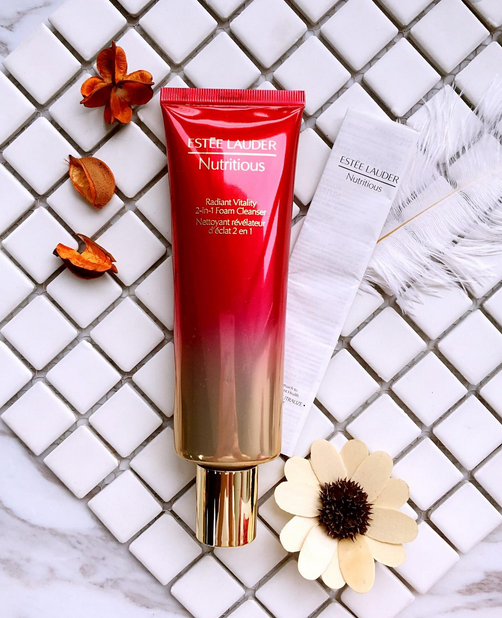 红石榴洗面奶新版真假，洗面奶雅诗兰黛红石榴（雅诗兰黛——红石榴洗面奶买了假的太亏了）