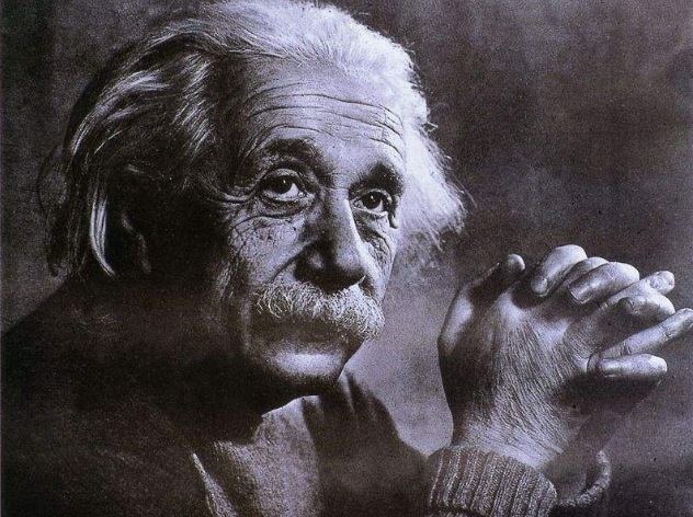 爱因斯坦的名言名句，爱因斯坦的名言名句勤奋（爱因斯坦10句经典名言）