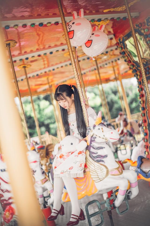  青春美女人像外拍，美少女外拍写真人像摄影 