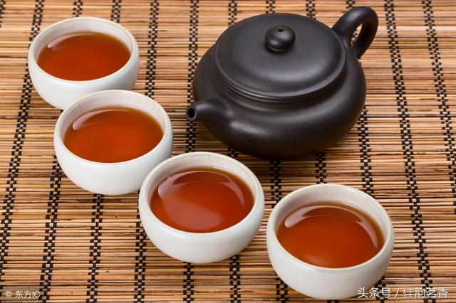 七子饼茶如何泡，七子饼茶如何泡制（云南七子饼茶，功效及冲泡方法）