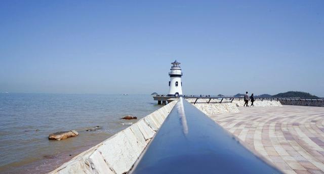 蝉古诗意思，蝉古诗意思翻译壮状元大课堂（美食家蔡澜到访过的餐厅就在一旁丨蝉意）