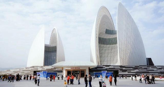 蝉古诗意思，蝉古诗意思翻译壮状元大课堂（美食家蔡澜到访过的餐厅就在一旁丨蝉意）