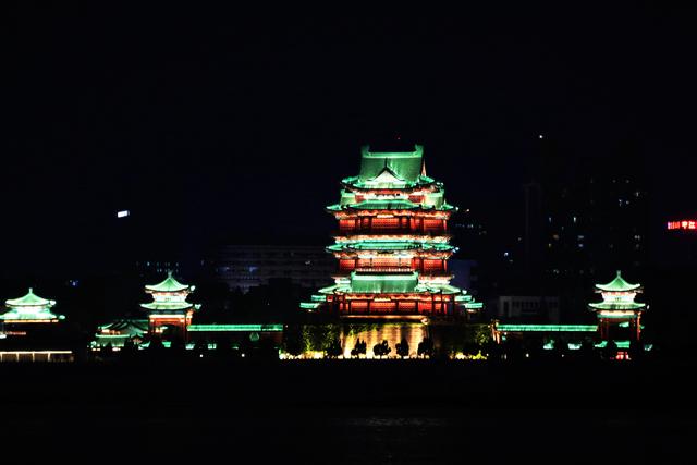 江南三大名楼是什么，江南三大名楼是哪三个（江南三大名楼各有千秋）