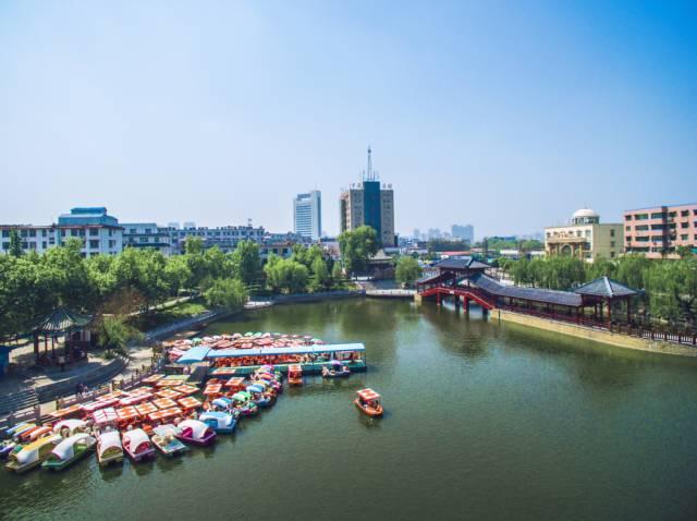 许昌市是几线城市，许昌学院招生录取规则和录取条件顺序政策解读2022参考（许昌：现在，请叫我三线城市）