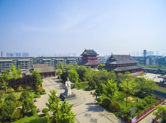 许昌市是几线城市，许昌学院招生录取规则和录取条件顺序政策解读2022参考（许昌：现在，请叫我三线城市）