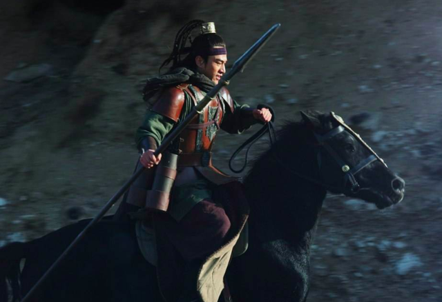 单田芳评书里的三大暗器高手。，暗器高手李凉免费阅读（为何花荣强于张清半个档次）