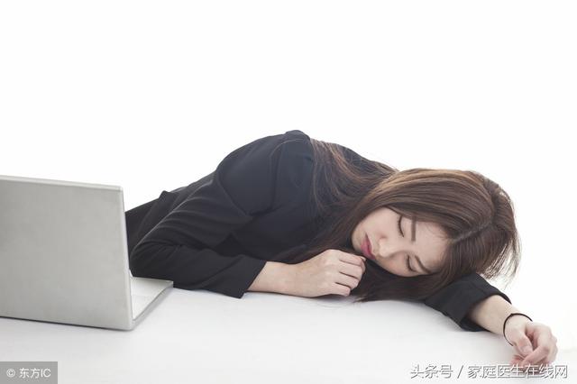 睡眠不足的危害有哪些，睡眠时间不足的危害有哪些（这5个麻烦会“跟在”你身后）