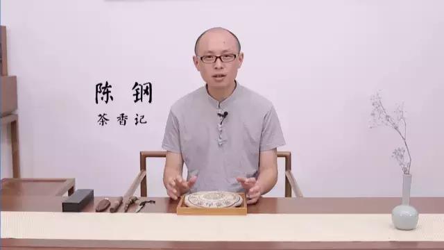 如何撬散普洱茶，普洱茶怎么敲碎（再也不用担心把茶饼撬坏了）