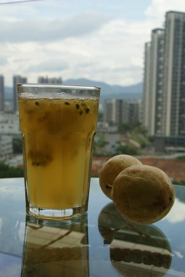 水果榨汁搭配食谱大全，水果汁搭配大全（15种鲜榨果汁的做法）