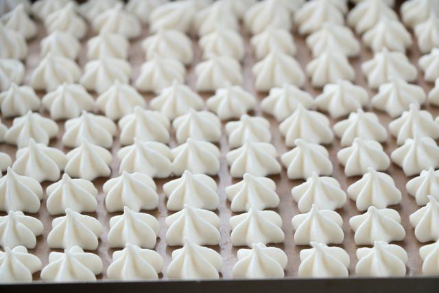 溶豆的制作方法，奶香溶豆的制作方法（无数次的失败经验教程）