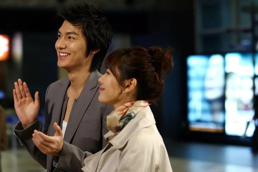 相差年纪:6岁李敏镐&孙艺珍个人取向相差年纪:2岁玄彬&金宣儿我的名字