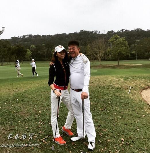 姜育恒老婆李凤凰，姜育恒老婆（姜育恒23岁女儿曝光）