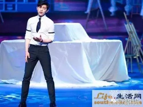 邓伦资料个人资料，邓伦资料个人资料结婚了（会勾魂的单眼皮萌帅小哥哥—邓伦揭秘邓伦强大背景及五段恋情介绍）