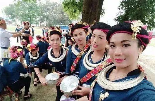 傣族的特点，云南十多个地方傣族照片收集（傣族的特点和风俗图片）