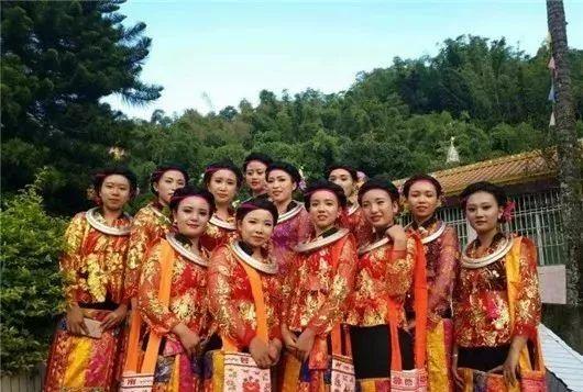 傣族的特点，云南十多个地方傣族照片收集（傣族的特点和风俗图片）