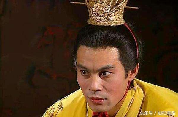 披荆斩棘什么意思，人前云淡风轻人后披荆斩棘什么意思（三国成语故事：披荆斩棘）