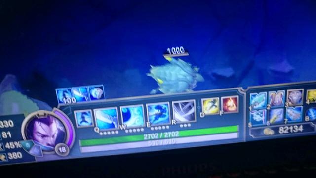 lol辅助出装，LOL辅助出装（LOL玩家500盘辅助亚索出装）