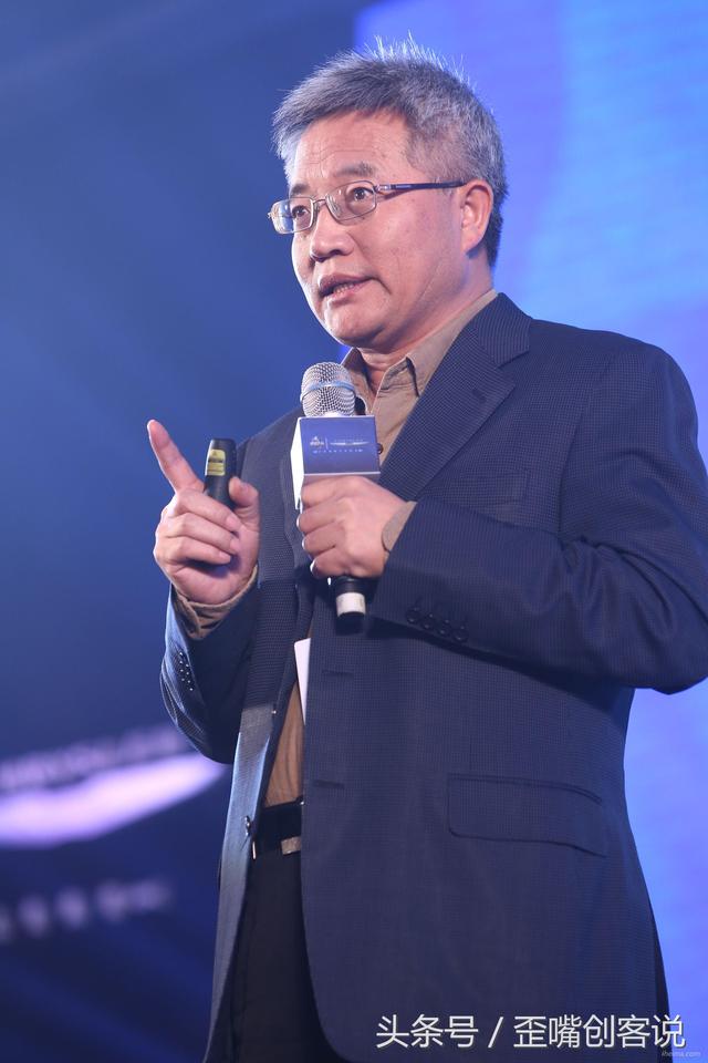 中国著名经济学家，中国十大经济学家（中国十大知名经济学家）