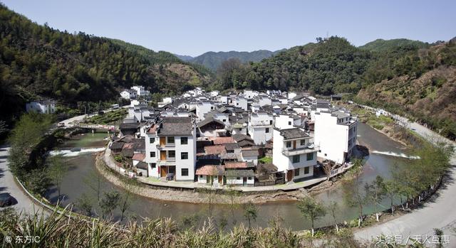 如何看坟墓风水宝地，如何看坟墓风水宝地好坏（点穴阴宅祖坟龙脉宝地是真的吗）