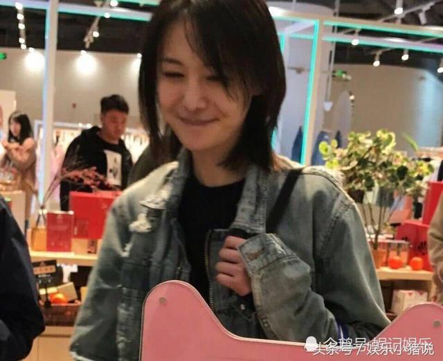 马天宇对郑爽是真的好，送这样的礼物，何炅：这么偏爱，超越友情