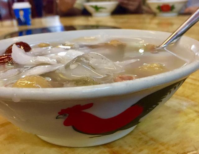 椰奶清补凉的做法，清补凉椰奶怎么做（海口最有街味的6家清补凉）