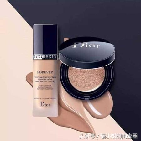 粉饼和粉底液的区别，粉底液和粉饼的区别是什么（估计许多小仙女心里还是没数）