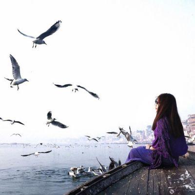 女生头像背影长发唯美，女生背影长发头像微信（好看的小清新长发女生背影头像）