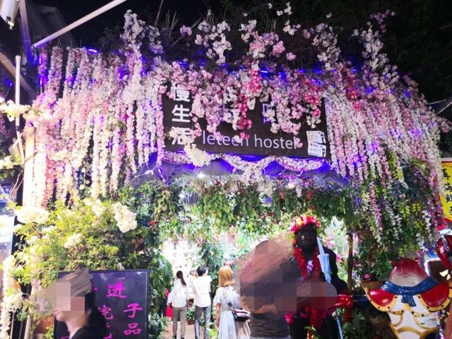 厦门曾厝安美食街哪家好吃，厦门曾安厝美食排名（游客超百万的厦门曾厝垵美食街）