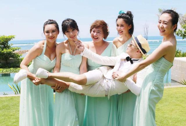 杨幂婚礼的伴娘是谁，杨幂婚礼的伴娘是谁呀（从杨幂杨颖婚礼来看，并不见得）